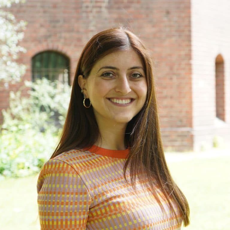 Portrait of Dr. Yonca Dege